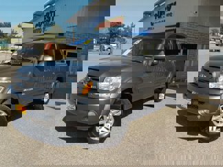 Used 2005 Toyota Tundra Limited image 1