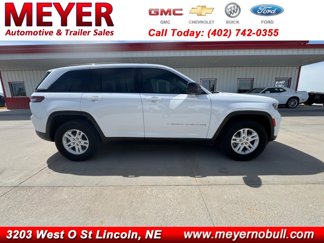 Used 2023 Jeep Grand Cherokee Laredo w/ Trailer Tow Prep Group (B) image 1