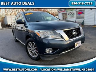 Used 2015 Nissan Pathfinder SV image 1
