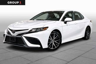 Certified 2022 Toyota Camry SE image 1