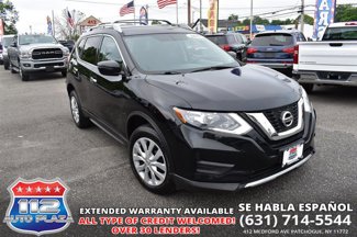 Used 2017 Nissan Rogue S w/ S Appearance Package image 1