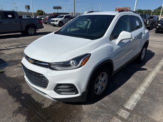 Used 2018 Chevrolet Trax LT w/ LT Convenience Package image 1