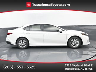 New 2025 Toyota Camry LE image 1