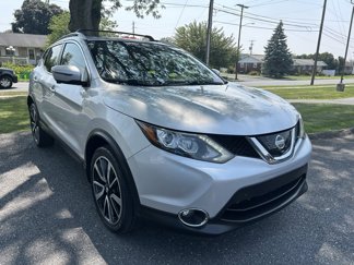 Used 2017 Nissan Rogue Sport SL image 1
