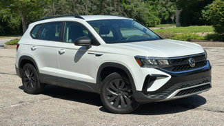 Used 2022 Volkswagen Taos S image 1