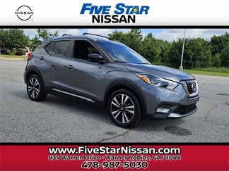 Used 2018 Nissan Kicks SR w/ Exterior Package image 1