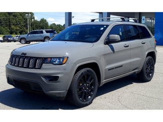 Used 2019 Jeep Grand Cherokee Altitude image 1