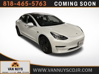 Used 2020 Tesla Model 3 Standard Range Plus image 1