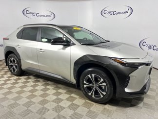 Used 2025 Toyota bZ4X AWD image 1