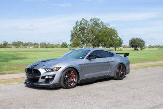 Used 2022 Ford Mustang Shelby GT500 w/ Carbon Fiber Track Pack image 1