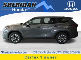 Used 2024 Toyota Highlander XLE image 1