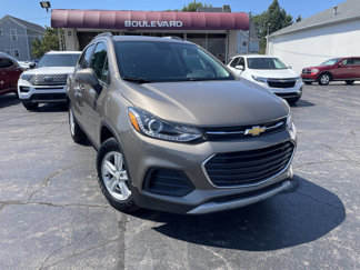 Used 2022 Chevrolet Trax LT w/ Premium Seat Package image 1