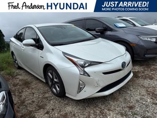 Used 2016 Toyota Prius Four image 1