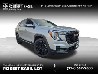 Used 2022 GMC Terrain SLE w/ Driver Convenience Package image 1