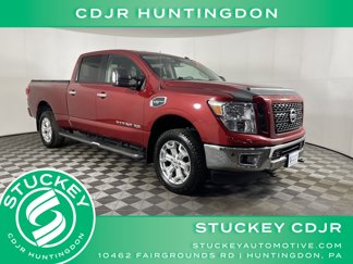 Used 2019 Nissan Titan SV w/ SV Convenience Package image 1