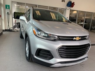 Used 2019 Chevrolet Trax LT w/ LT Convenience Package image 1