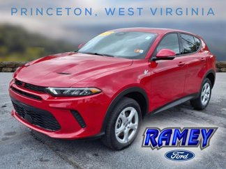Used 2024 Dodge Hornet GT image 1