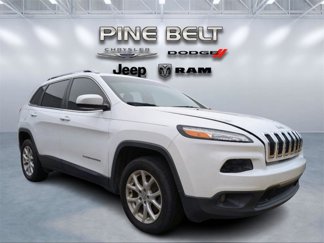 Used 2017 Jeep Cherokee Latitude image 1