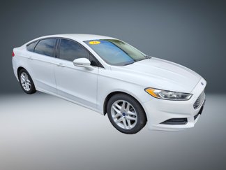Used 2016 Ford Fusion SE image 1