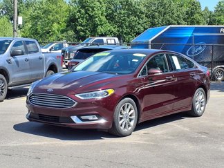 Used 2017 Ford Fusion SE w/ Fusion SE Technology Package image 1