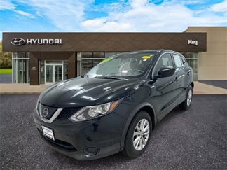 Used 2018 Nissan Rogue Sport S w/ S Appearance Package image 1
