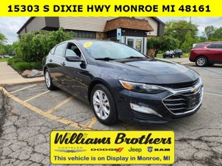 Used 2023 Chevrolet Malibu LT image 1