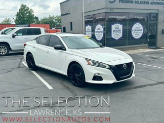 Used 2022 Nissan Altima 2.5 SR image 1