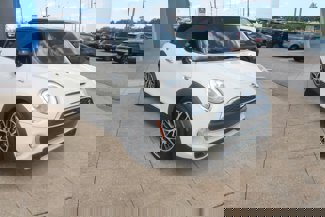Used 2017 MINI Cooper S image 1