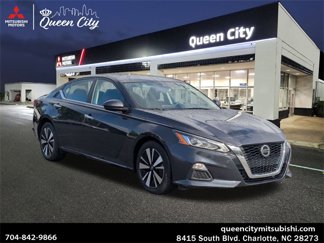 Used 2022 Nissan Altima 2.5 SV image 1