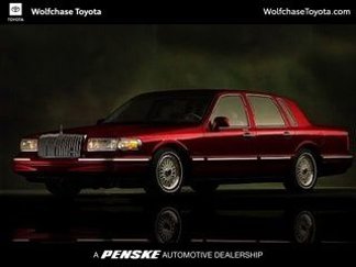 Used 1997 Lincoln Town Car Executive image 1