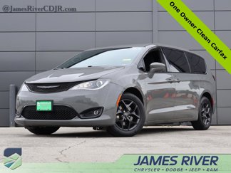 Used 2020 Chrysler Pacifica Touring w/ S Appearance Package image 1
