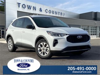 New 2025 Ford Escape Active w/ Cold Weather Package image 1