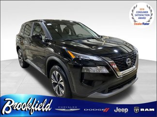 Used 2023 Nissan Rogue SV image 1