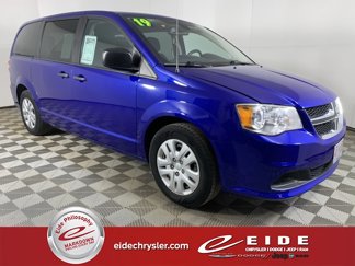Used 2019 Dodge Grand Caravan SE image 1