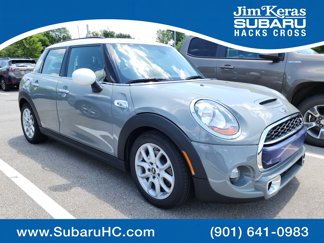Used 2017 MINI Cooper S image 1