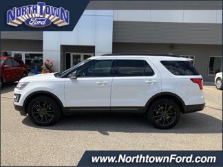 Used 2017 Ford Explorer XLT w/ Equipment Group 202A image 1