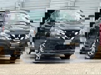 Used 2019 Nissan Sentra SV image 1
