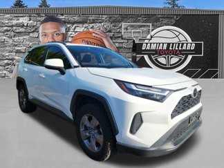 Used 2022 Toyota RAV4 XLE image 1
