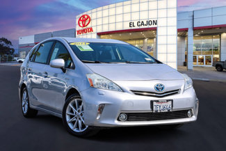 Used 2014 Toyota Prius V Five image 1