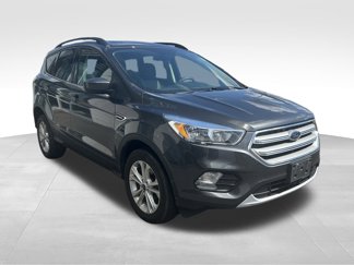 Used 2018 Ford Escape SE image 1