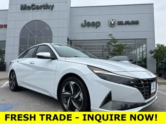Used 2022 Hyundai Elantra Limited image 1
