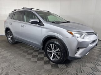 Used 2017 Toyota RAV4 XLE image 1