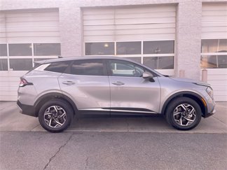Used 2024 Kia Sportage LX image 1