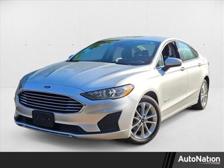 Used 2019 Ford Fusion SE image 1