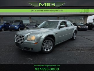 Used 2005 Chrysler 300 Touring image 1