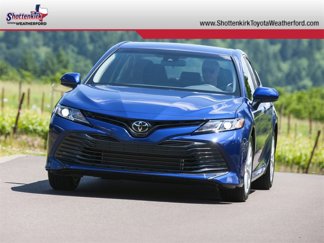 Used 2018 Toyota Camry LE image 1