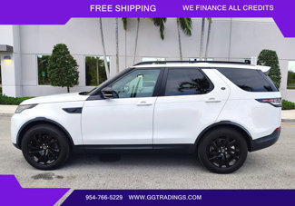 Used 2017 Land Rover Discovery SE image 1