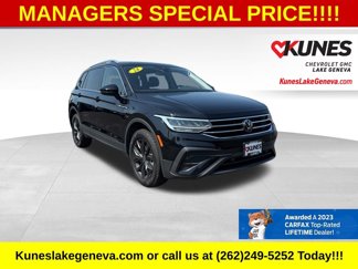 Used 2024 Volkswagen Tiguan SE image 1