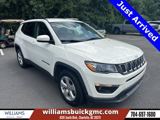 Used 2019 Jeep Compass Latitude image 1