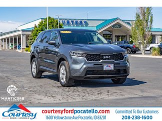 Used 2022 Kia Sorento LX image 1